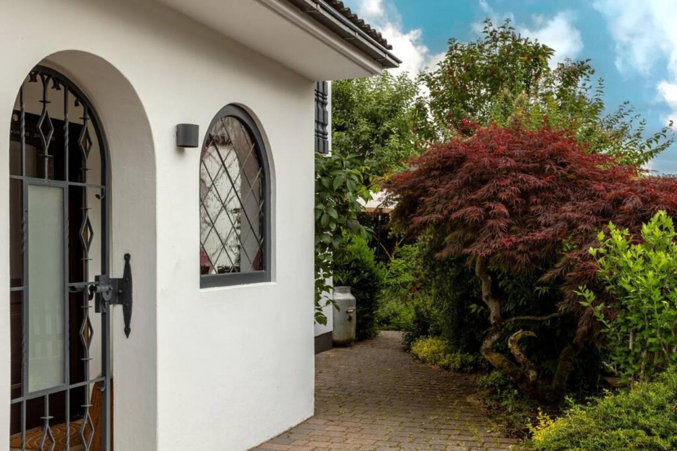 Adenauer Zwoelf - Das 5 Sterne Ferienhaus Mit Sauna Und Garten Am Eifelsteig Kerpen (Rhineland-Palatinate) Exterior foto